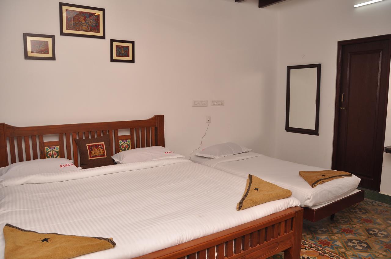 Rams Inn Thanjavur Esterno foto