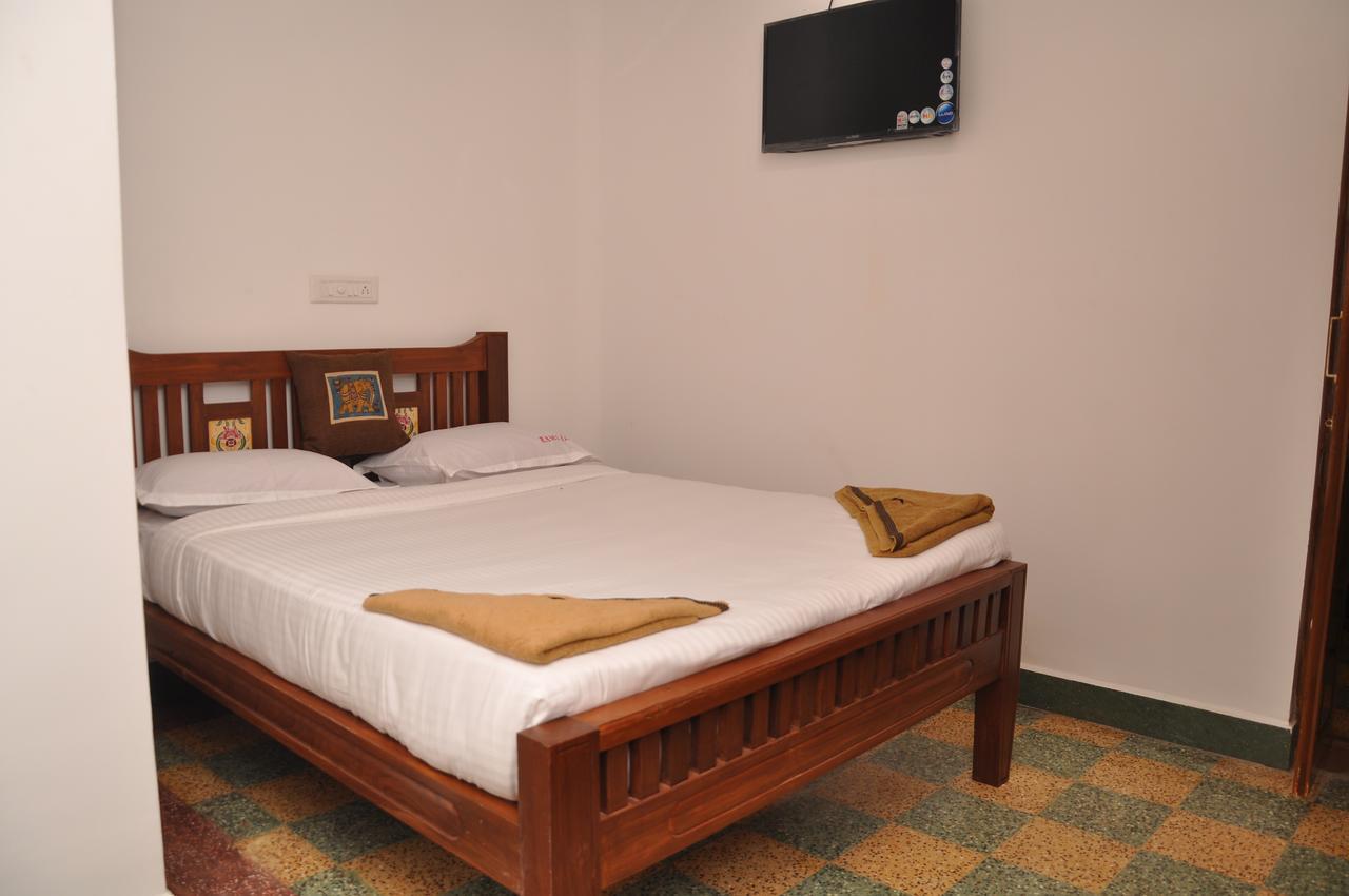 Rams Inn Thanjavur Esterno foto